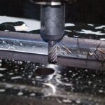 Jakie są najlepsze sposoby na wydłużenie żywotności narzędzi skrawających w obróbce metali?